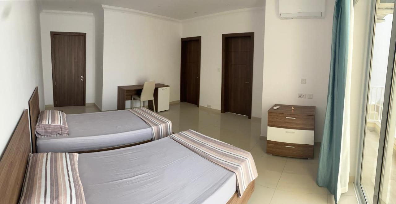 New 3 Bedroom Apartment Close To Airport Zurrieq Exteriör bild