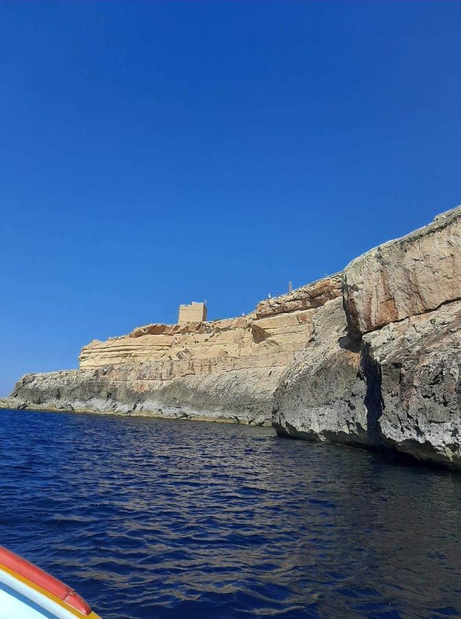 New 3 Bedroom Apartment Close To Airport Zurrieq Exteriör bild